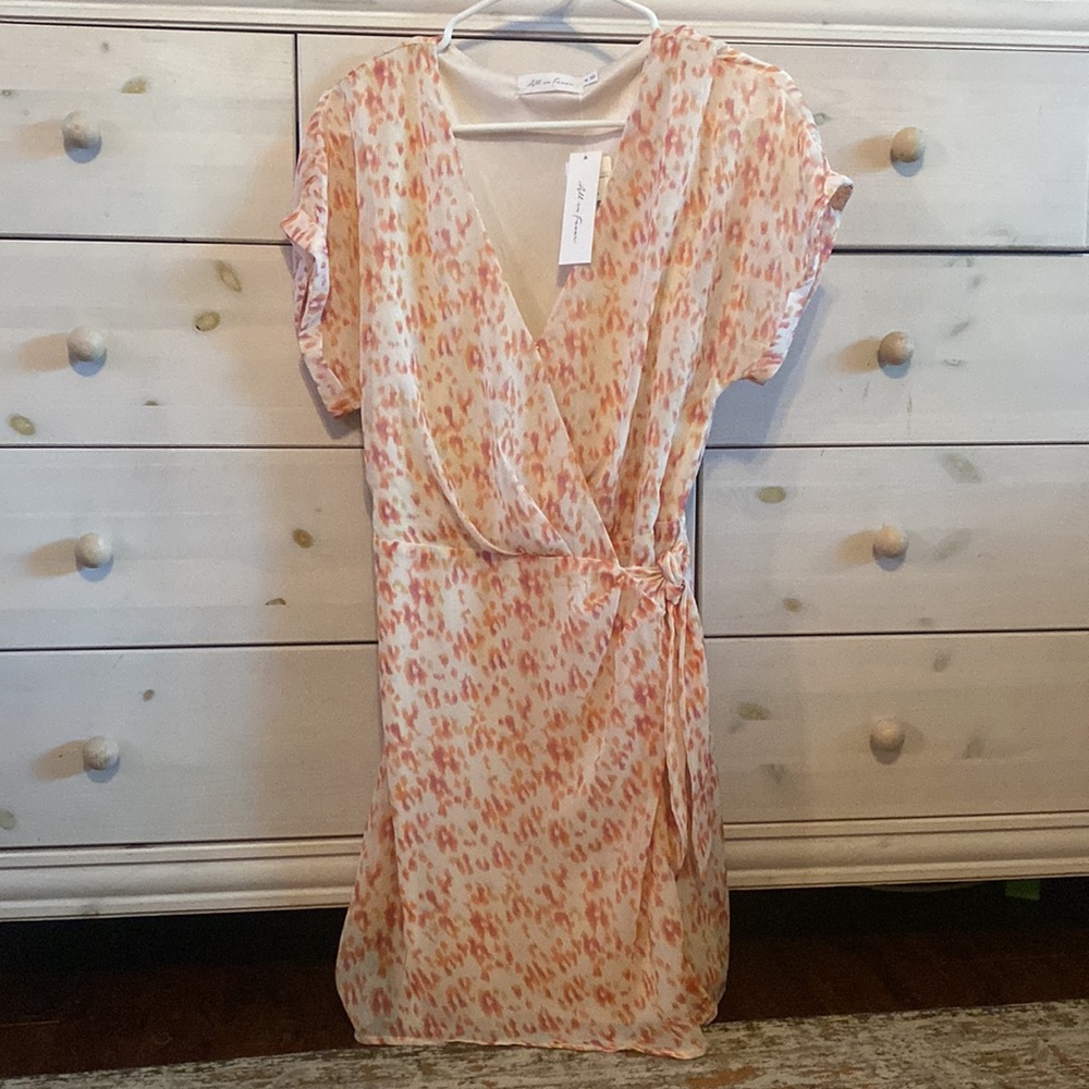 Nordstrom Cheetah NWT V-Neck Wrap Dress - Picture 2 of 8